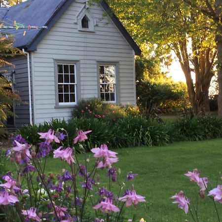 The Old School House Guest House Te Awamutu Exterior photo